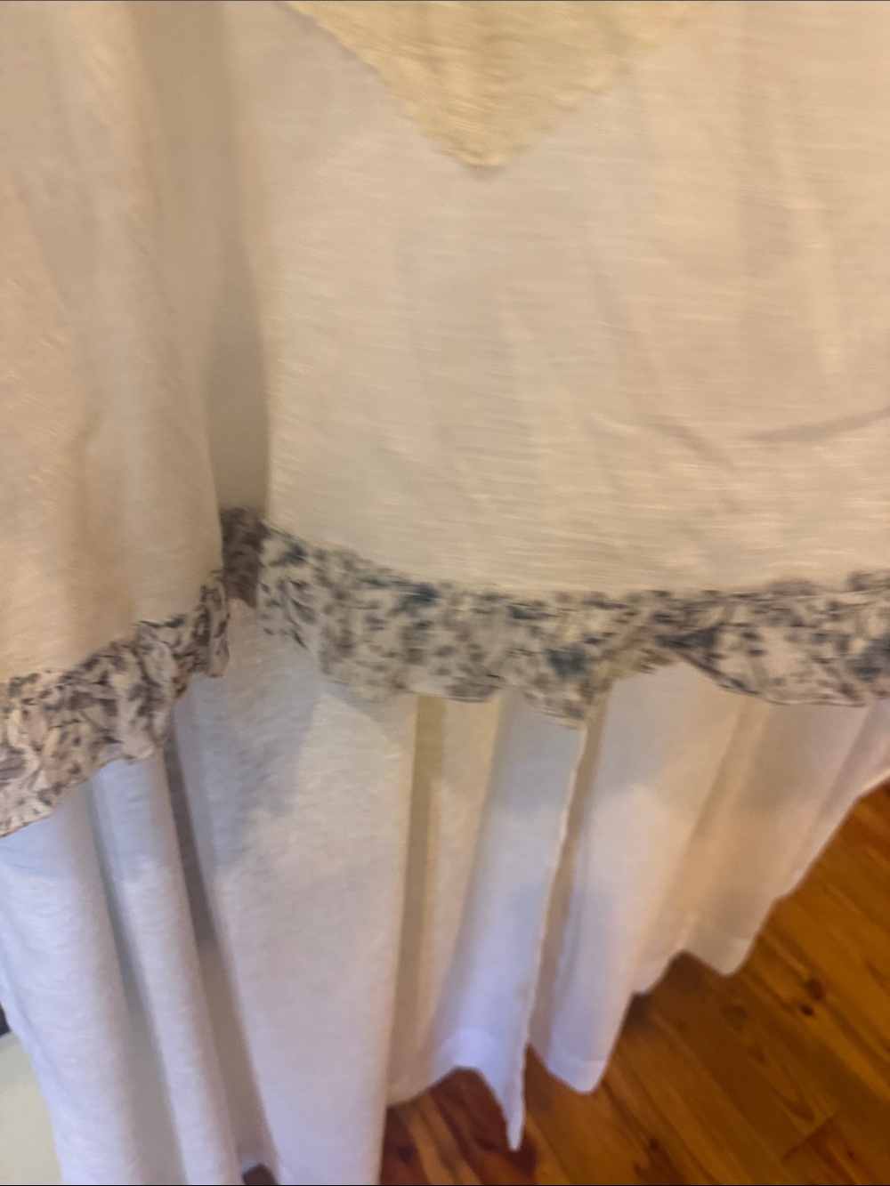 POL Cream and Blue Floral Lace-Trim Boho Tunic - Picture 6 of 7